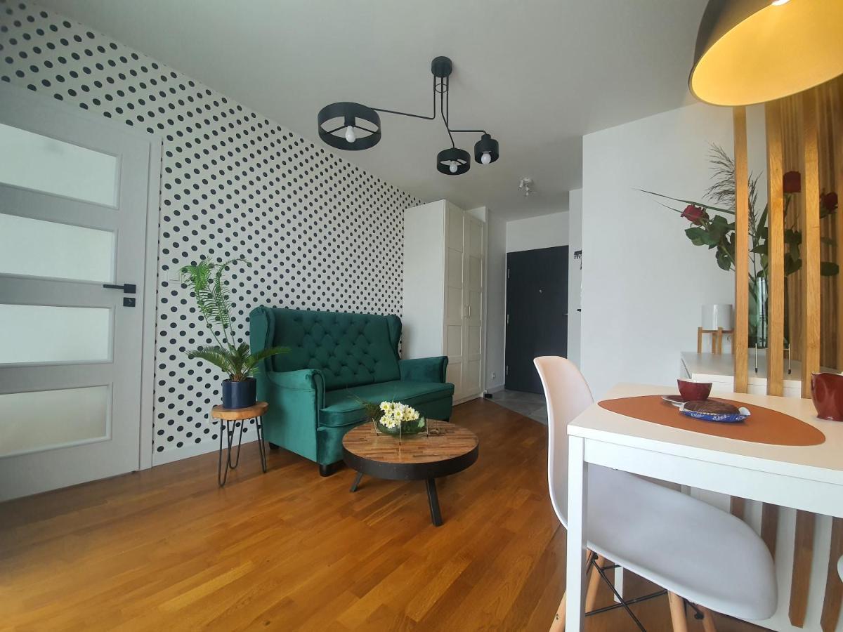 Apartament Przy Metro Warszawa Exteriör bild
